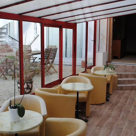 Urban Style De France 3* Vannes